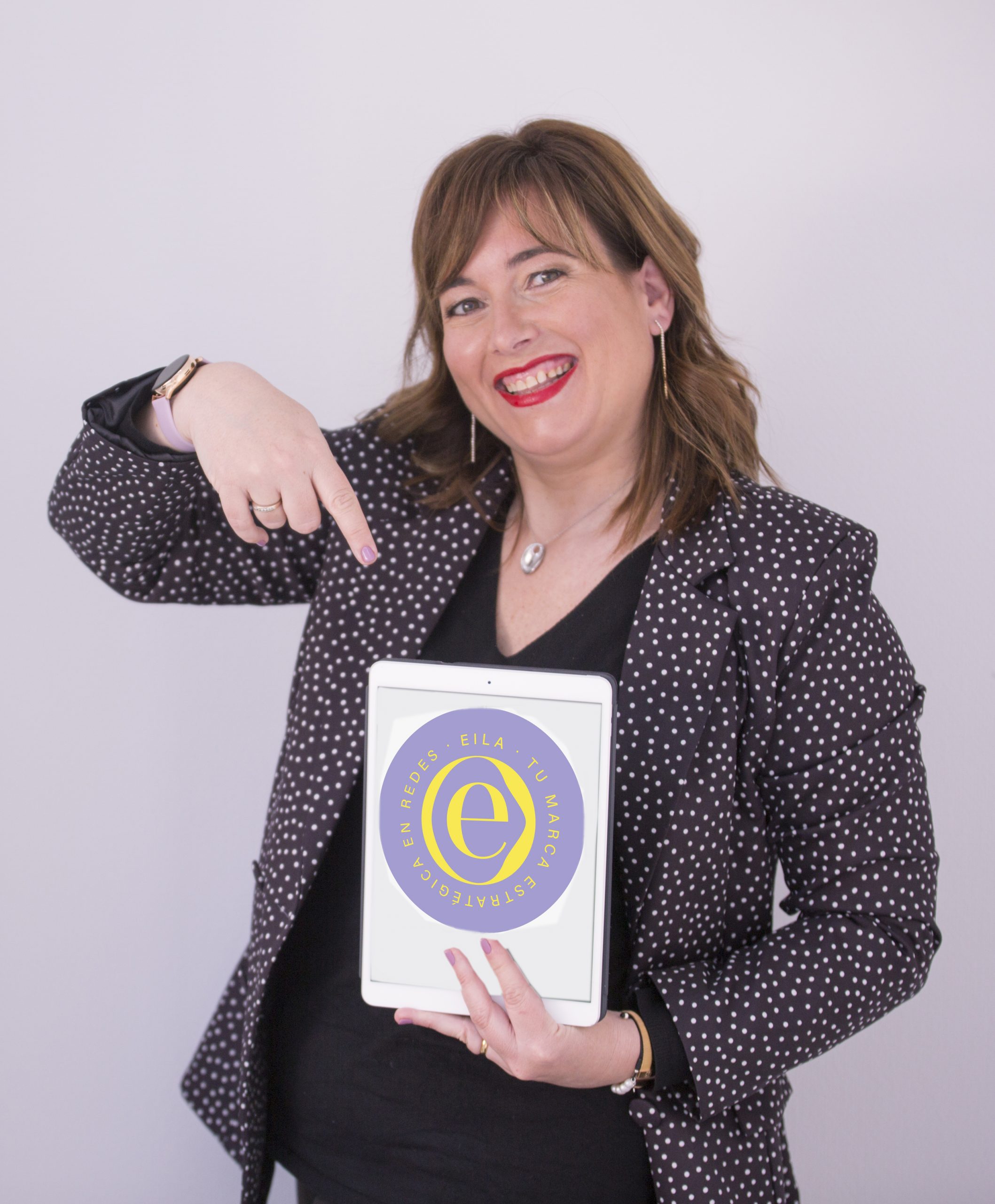 Foto de servicios de social media de Eila Martinez